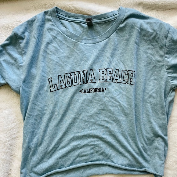 Laguna Beach California cropped light blue tee! - Picture 2 of 3
